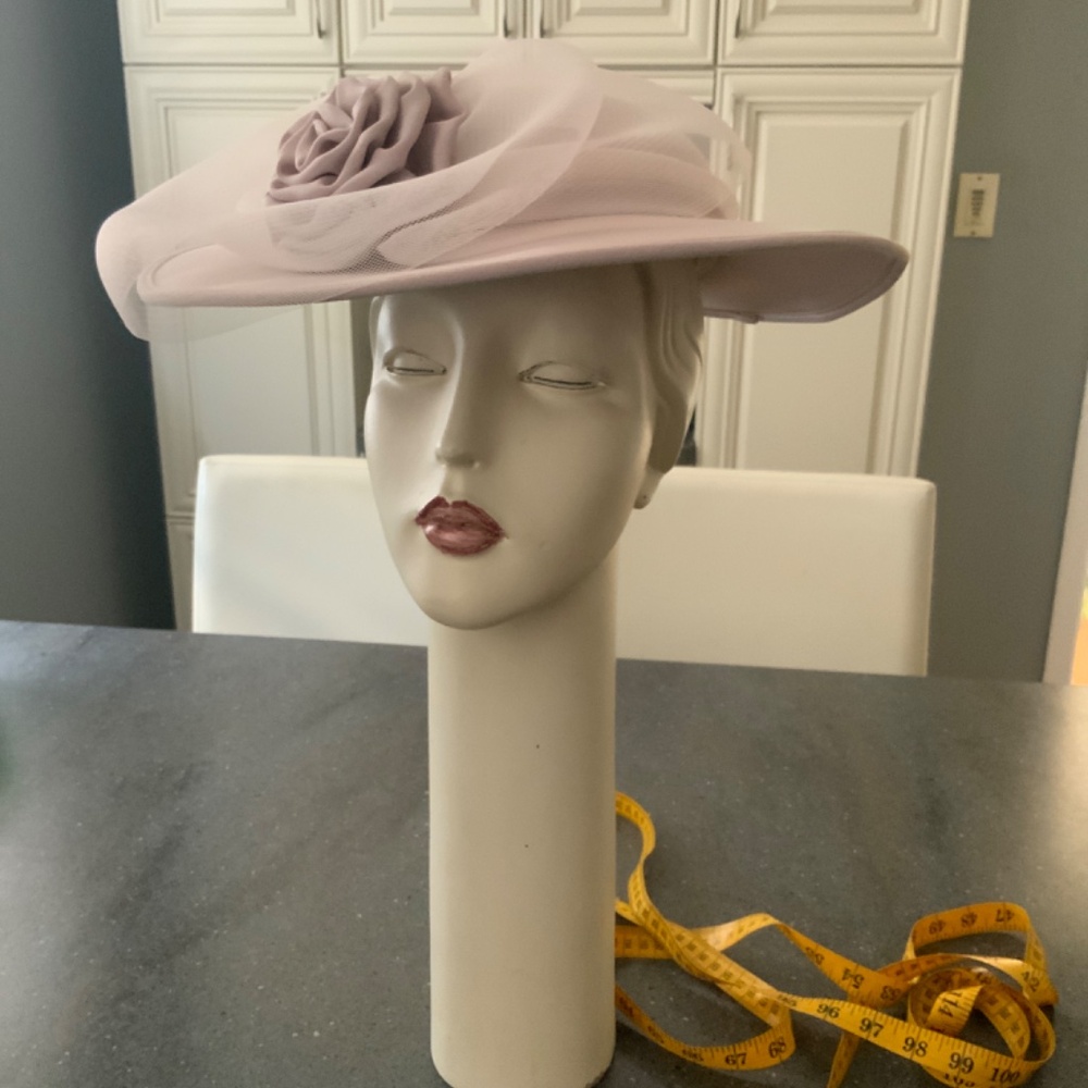 Elegant Women's Pink Rose Accent Formal Hat